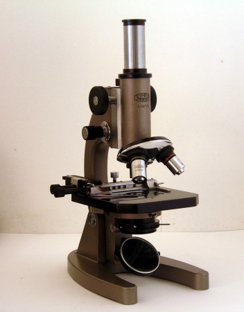 Microscopio monoculare Olympus